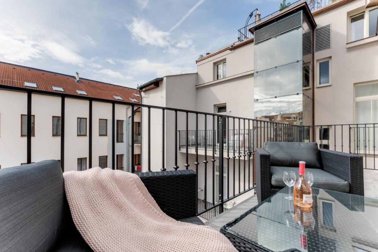 Andel Design Duplex, Ac, Garage Apartman Prága Kültér fotó