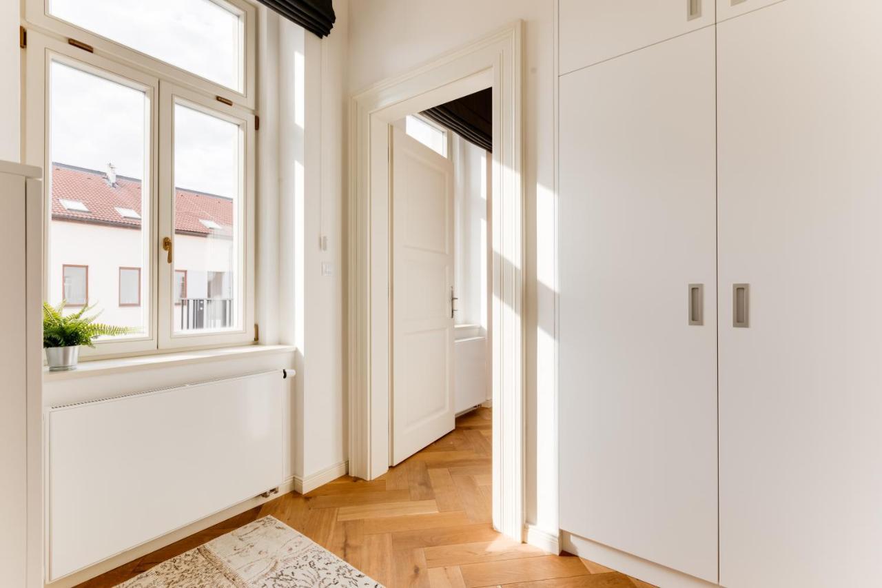 Andel Design Duplex, Ac, Garage Apartman Prága Kültér fotó