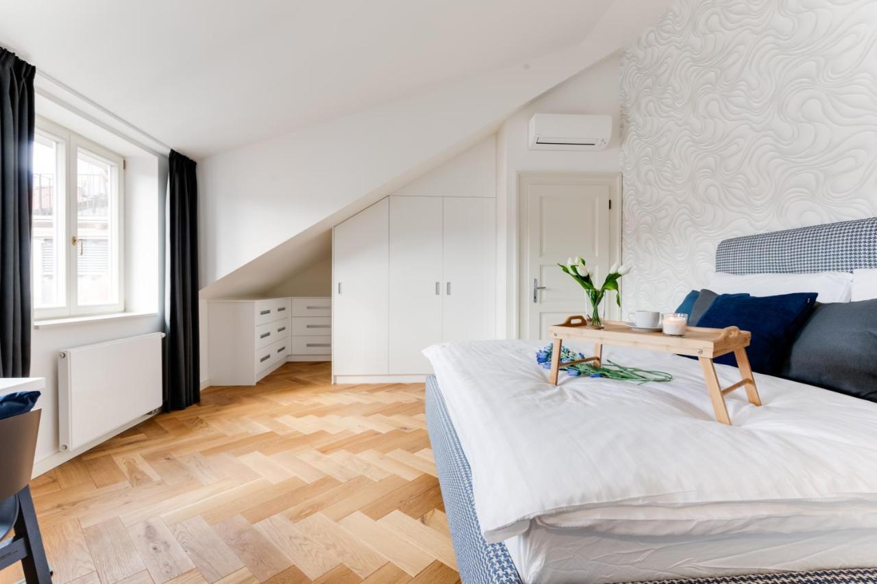 Andel Design Duplex, Ac, Garage Apartman Prága Kültér fotó