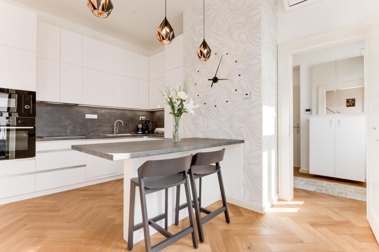 Andel Design Duplex, Ac, Garage Apartman Prága Kültér fotó
